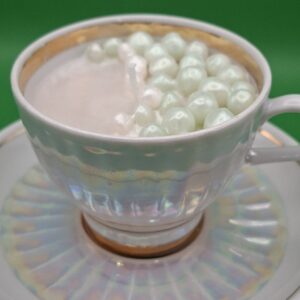Candle in cup pearls
