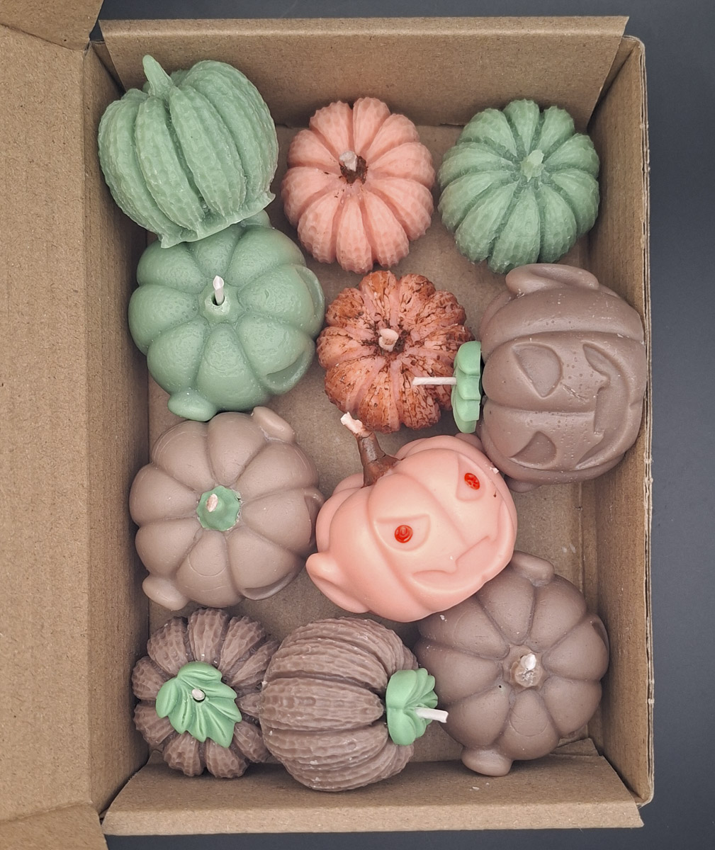 Pumpkins in the box